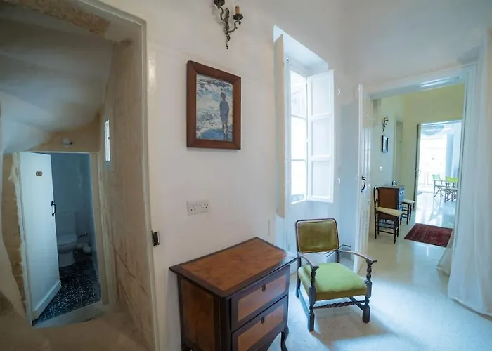 Ht2- Heritage Treasure By Vallettastay *