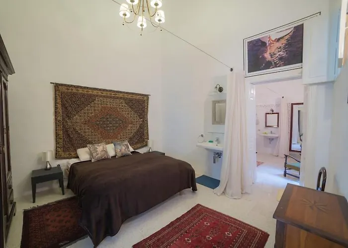 Ht2- Heritage Treasure By Vallettastay *